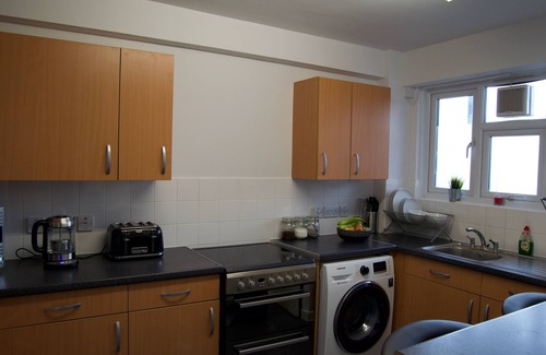 Stepney Green Apartment | Vibrant 1BD Flat in the Heart of East London