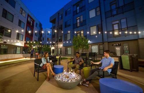 Mile Square Apartment | Vibrant 2BR Corner Suite and Free Parking at CityWay