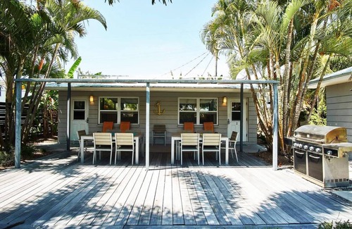 St. Pete Beach Apartment | Vibrant Beach Studio #1-more units also available