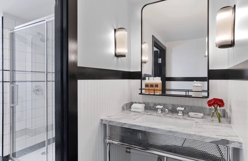 Mount Vernon Hotel | Vibrant Boutique Hotel: Rooftop Dining & Steps from The Walters Art Museum