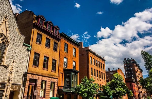 Mount Vernon Hotel | Vibrant Boutique Hotel: Rooftop Dining & Steps from The Walters Art Museum