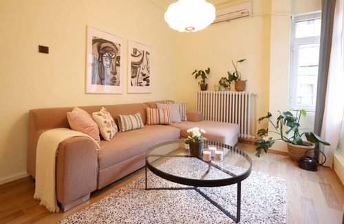 Talimhane Apartment | Vibrant Flat with Excellent Location in Beyoglu