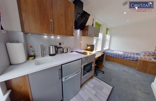 Coventry Apartment | Victoria House - Standard Studio by CovStays