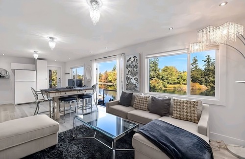Gorge -Tillicum Area Apartment | Victoria Westcoast Waterfront - Gorge Water Views by Victoria Prime!