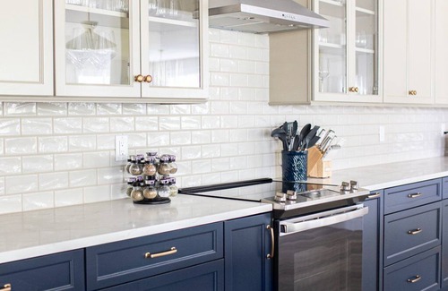 Notre Dame House | Victory Views Estate: Luxury Retreat for 25+ Guests