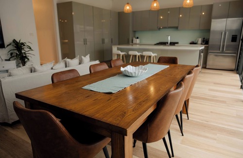 Hamilton House | Vida Hamilton - 3 bed, 2 bath kids playground!