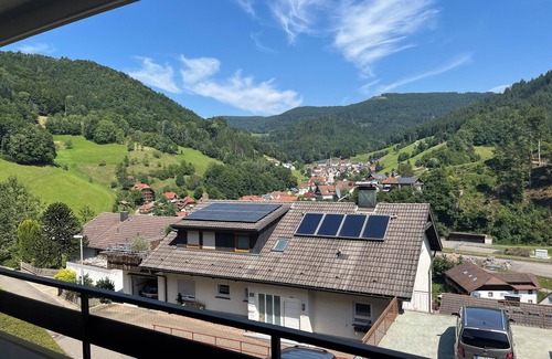 Bad Peterstal-Griesbach Apartment | View ☆ Balcony ☆ Parking lot ☆ Modern