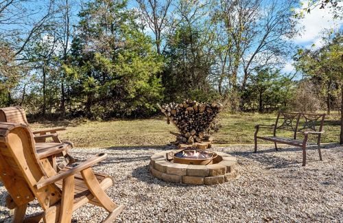 Dodd City House | Viewpoint at Bois D'arc Lake