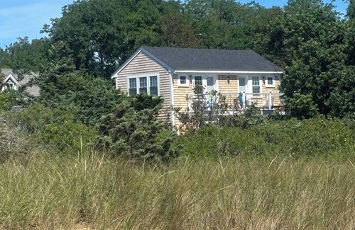 Campground Landing Cottage | Views Of Cape Cod Bay at Campground Beach, A/C, Heat, Wifi, Outdoor Shower