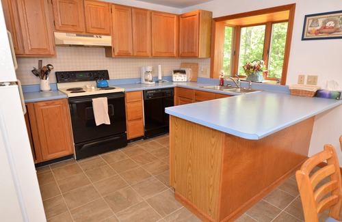 North Conway House | Views of Cathedral Ledge & Close to Echo Lake/North Conway - Dog Friendly