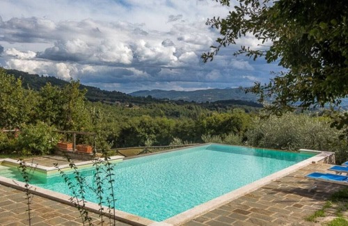 Citta di Castello Villa | Villa Valentino - Villa with pool and stunning views