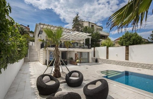 Novi Sad Villa | Vila Lara