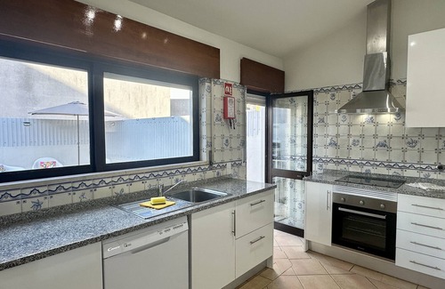 The Strip Ski Chalet | Vilanova by Check-in Portugal