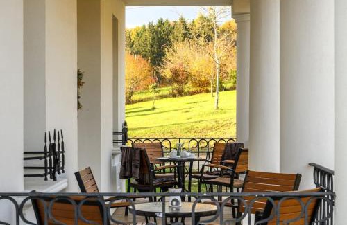 Melcice - Lieskove Apartment | Villa École