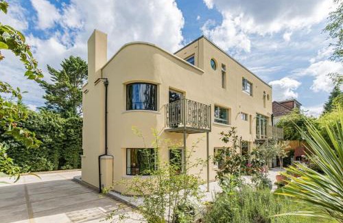 Oxford Villa | Villa 10 min bus to Oxford train