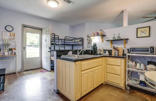 Glen Rose Cottage | Villa 101 | Peaceful River Views | Steps to Water