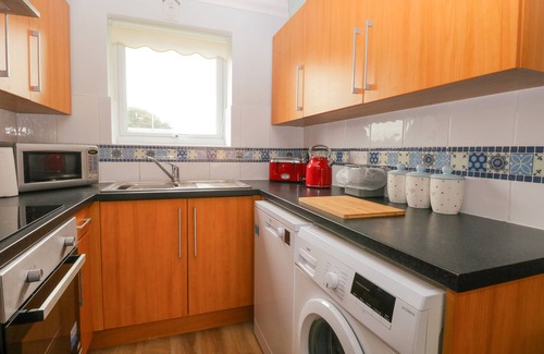 Corton Cottage | VILLA 109, pet friendly, country holiday cottage, with pool in Corton