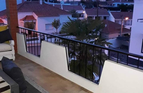 Mertola Villa | Villa/1st floor with accommodation for up to 8 people. 3 double bedrooms and double sofa.