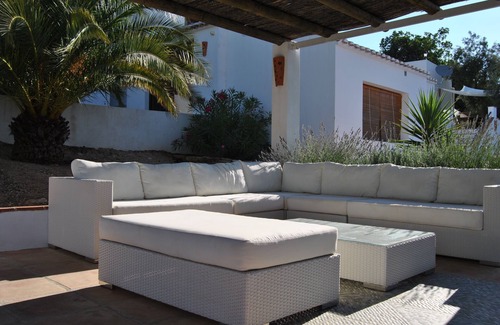 Iznajar Villa | Villa 230m2, 4 modern bathrooms, swimming pool, 80km view, 3 terraces, heating. central