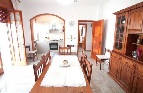 Marina di Mancaversa Villa | Villa 300 meters from a sandy cove