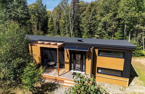 Baie-St-Paul Ski Chalet | Villa 7: Trails, Spa & Tranquility in Nature