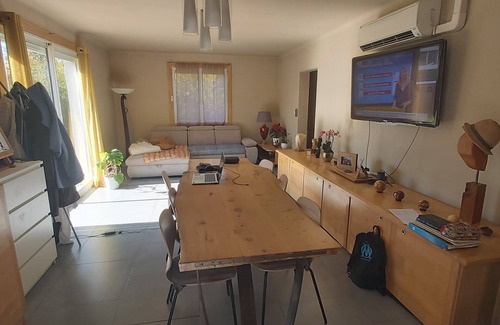 Le Thor Villa | Villa 90 m2 Le Thor. 5kms Isle sur Sorgue, 12 Avignon, 15 Lubéron, 1h de la mer