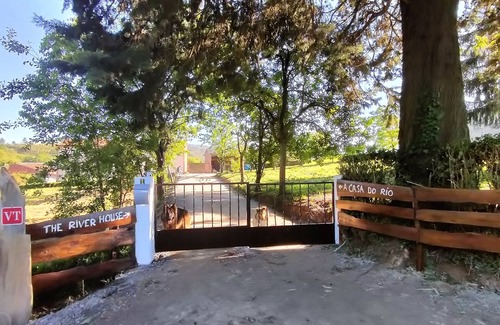 Catasol Villa | Villa A Casa do Río, en Plena Campiña Gallega, en el Corazón del Camino Francés