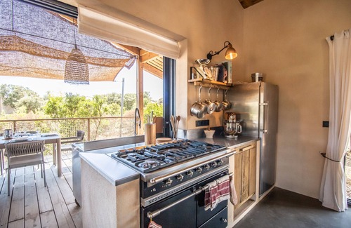 Pianotolli-Caldarello Villa | Villa "A Terra - À 200m De La Mer" with Sea View, 2 Private Terraces & Wi-Fi