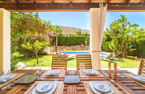 Cansalades Villa | Villa Abaesko, with Garden and Private Pool