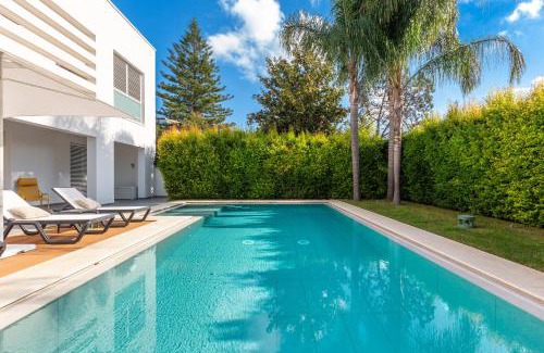 Lecce Villa | Villa Acquadimare - Pool Terrace Jacuzzi
