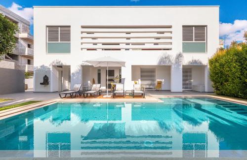 Lecce Villa | Villa Acquadimare - Pool Terrace Jacuzzi