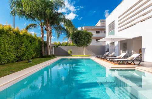 Lecce Villa | Villa Acquadimare - Pool Terrace Jacuzzi