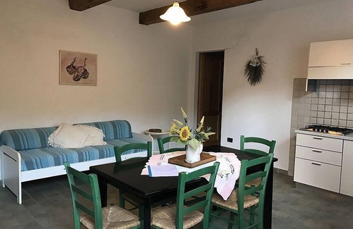 Massa Marittima House | Villa Amarena C: A graceful apartment in the characteristic style of the Tuscan countryside, with Free WI-FI.