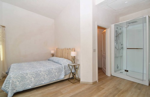 San Teodoro City Centre Villa | Villa Amoreddu with rooftop Jacuzzi and private beach