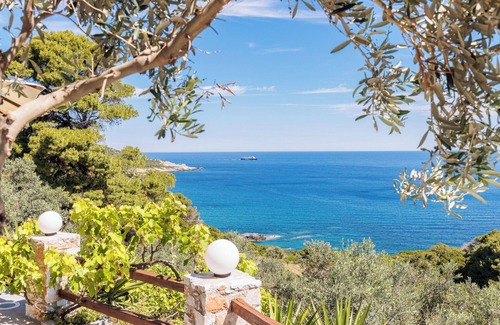 Xanthi Region Villa | Villa Anagennisis, a beautiful villa with semi-private beach and amazing view