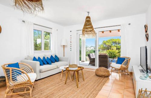 Na Macaret Villa | Villa Anchorage by Villa Plus