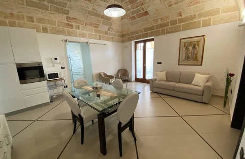 Specchia Villa | VILLA ANNA: Luxury Villa with big Pool, Jacuzzi and 10.000 m2 of private garden.