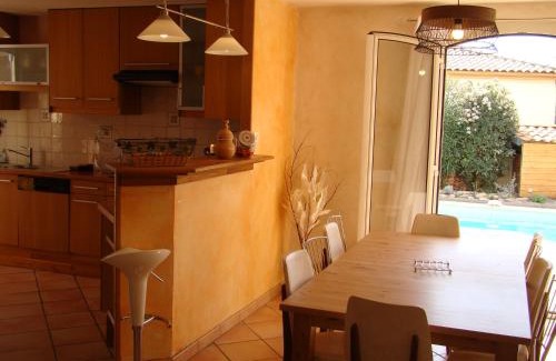 Canet House | Villa Ardilla - Classée 3 étoiles -Grand confort et bien-être à proximité immédiate du centre du village et des commerces