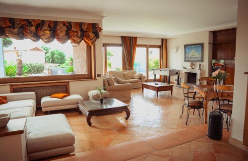 Lavinio Lido di Enea House | Villa Attoni Di Canossa