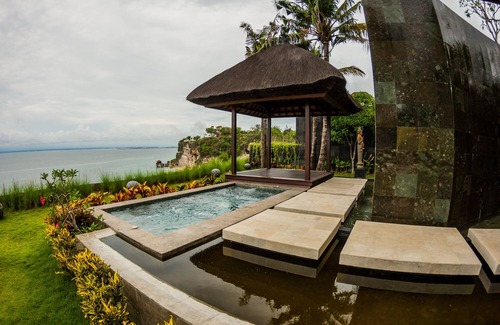 Jimbaran Villa | Villa Aum, 4 bedrooms ocean cliff view Bukit