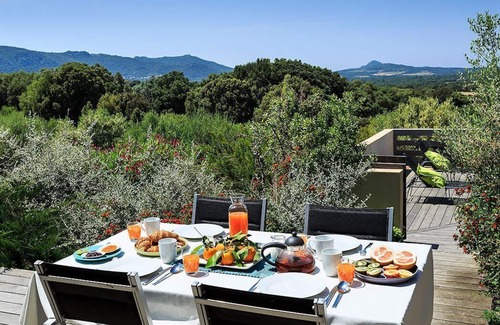 Figari Villa | Villa Avec Piscine Privative Sécurisée au Coeur du Maquis