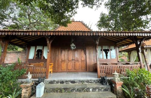 Kubutambahan House | Villa Bantes mps