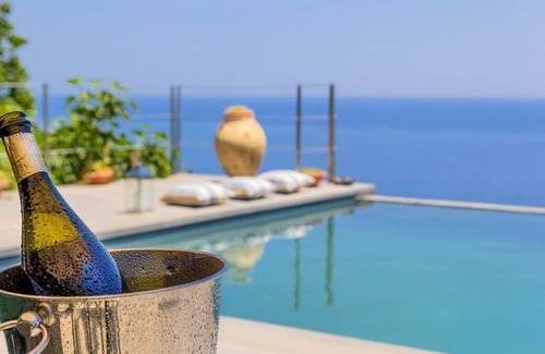 Acireale Villa | Villa Battiato - home n pool