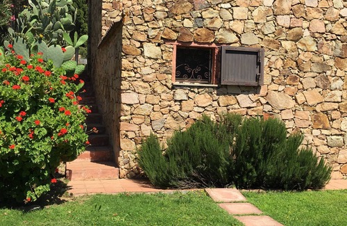 Chia Apartment | Villa Bea app. In Grande Chia you can walk to the "Dune Campana" beach.