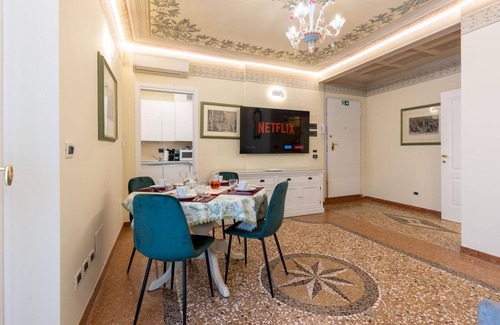 Saragozza-Porto Apartment | Villa Bottrigari BolognaRooms Apartment With Balcony