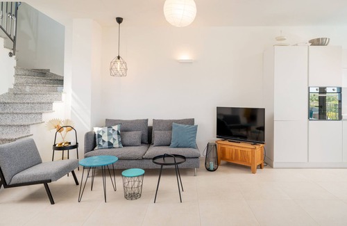 Budoni Villa | Villa Brezza Mediterranea: villa in Budoni, professional disinfection