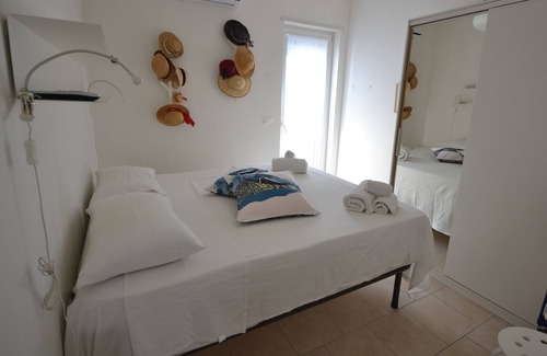 Torre Santa Sabina Villa | VILLA BY THE SEA IN LAKE ISEO