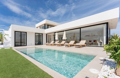 Lajares Villa | Villa Calma - Piscina, Atardecer, Desierto, Tranquilidad, Perfecto Para Grupos