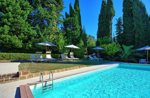 Santa Lucia Villa | Villa Camaiore - Luxury Villa Rental with swimming pool in Versilia, Tuscany
