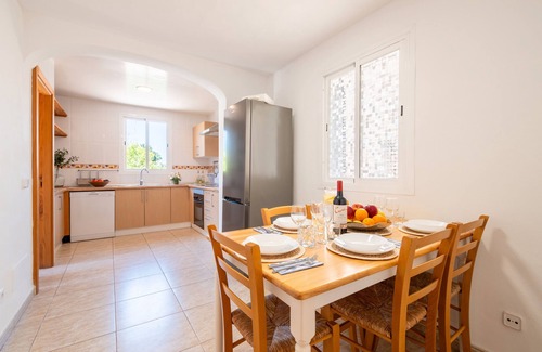 Puerto de Soller Villa | Villa 'Can Freixa' with Mountain View, Wi-Fi and Air Conditioning